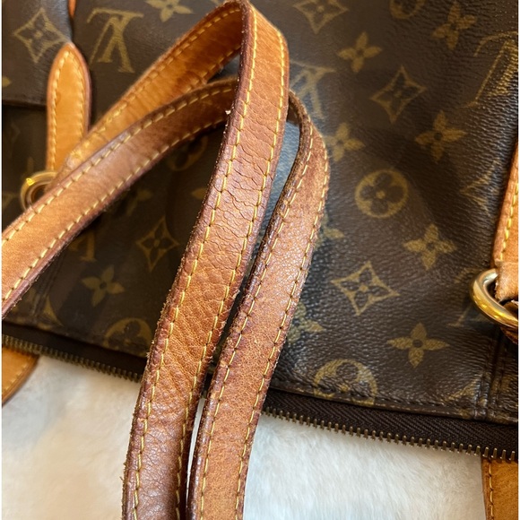 Authentic Louis Vuitton Totally MM Shoulder Bag - Picture 8 of 15